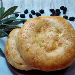 Лепешка турецкая с сыром