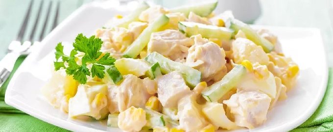 Рецепт салата с курицей и ананасами